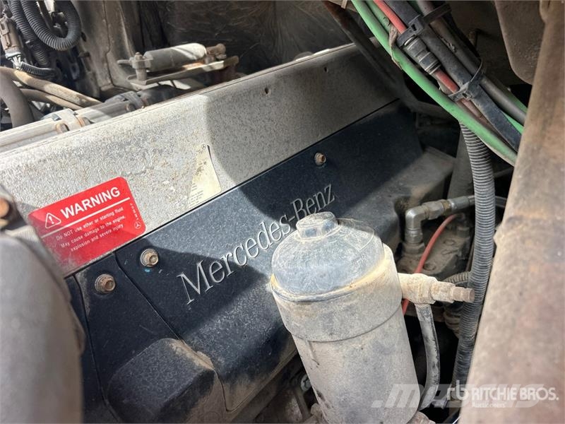 Sterling LT9500 Kravas automašinas konteineru vedeji