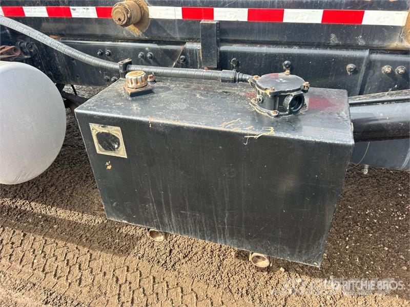 Sterling LT9500 Kravas automašinas konteineru vedeji