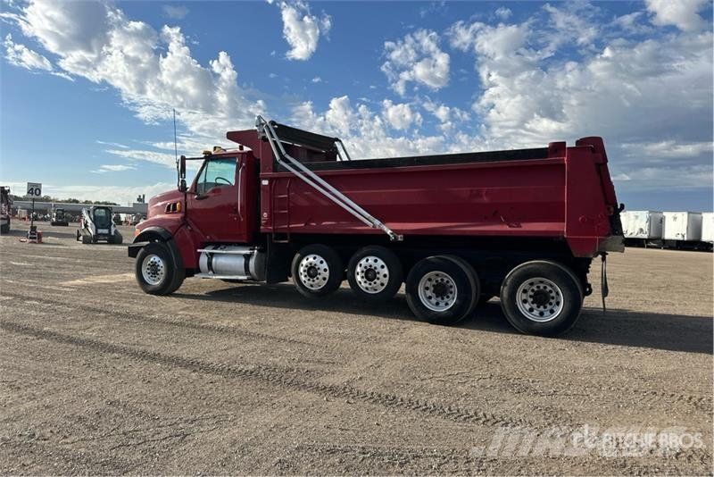 Sterling LT9500 شاحنات قلابة