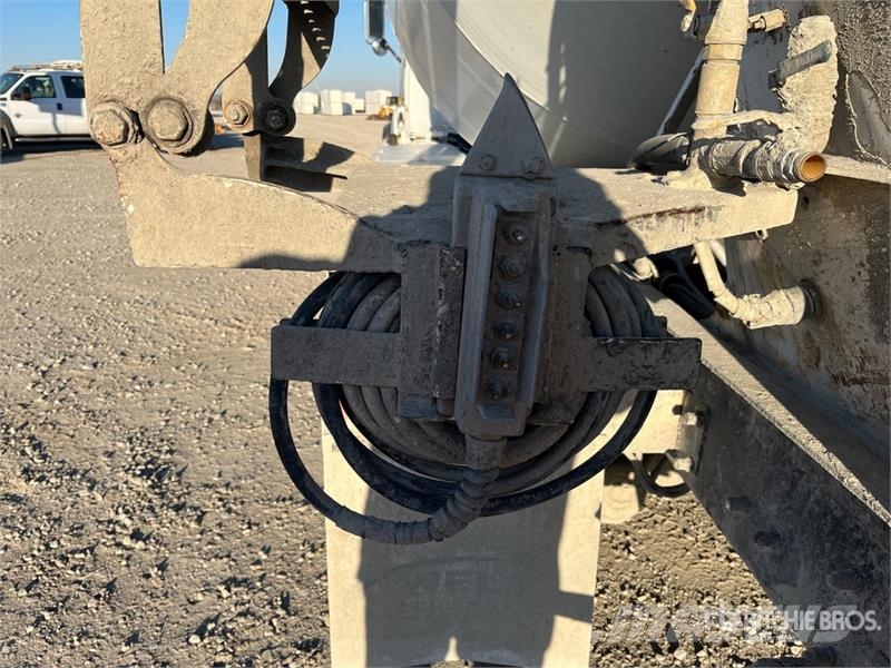 Sterling LT9500 Betonkeverők/Betonpumpák