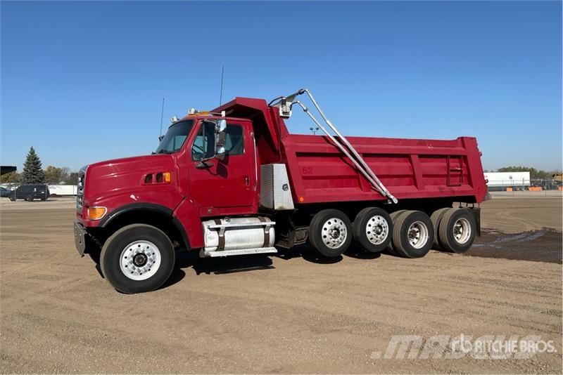 Sterling LT9500 덤프 트럭