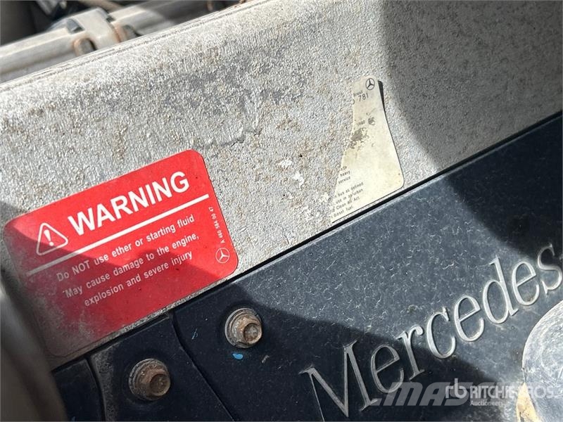 Sterling LT9500 Kravas automašinas konteineru vedeji