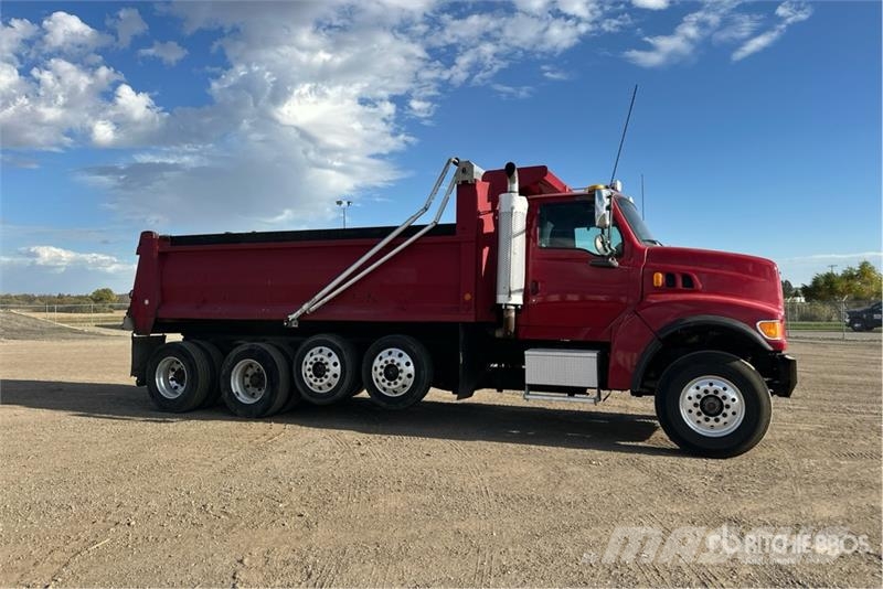 Sterling LT9500 شاحنات قلابة