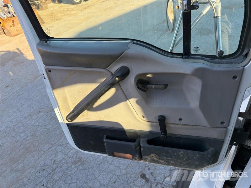 Sterling LT9500 6x4 Mud Mixing Truck Drugi tovornjaki