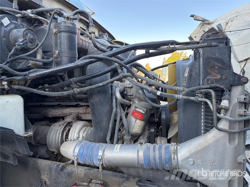 Sterling LT9500 6x4 Mud Mixing Truck Drugi tovornjaki