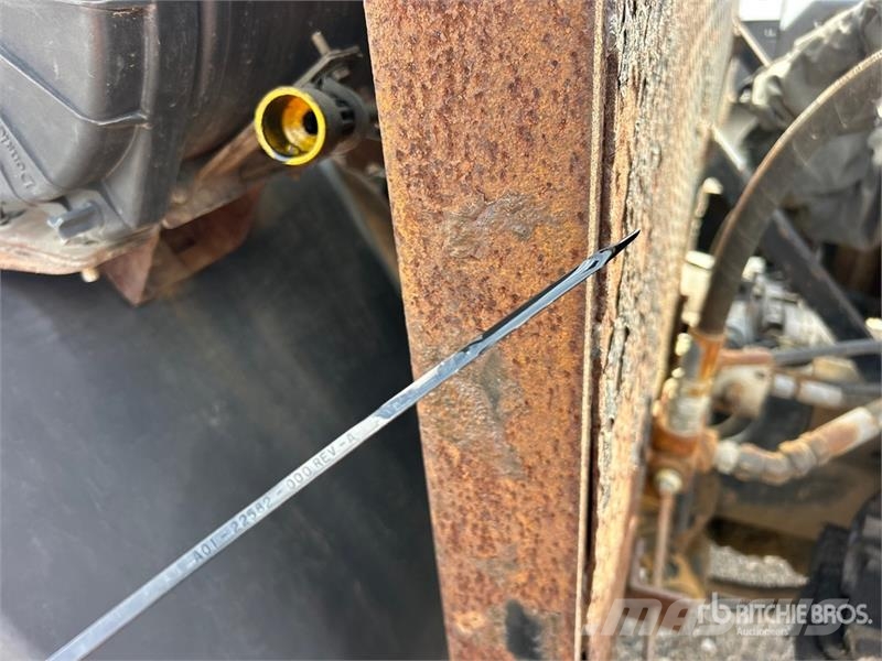 Sterling PK12000 14970 lb Knuckle Boom on Sterling SC8000 4 Nosturiautot