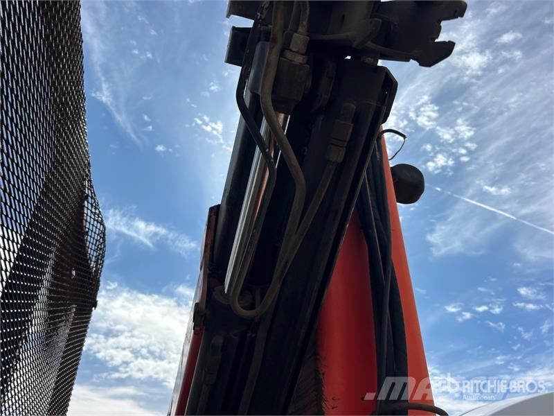 Sterling PK12000 14970 lb Knuckle Boom on Sterling SC8000 4 Nosturiautot