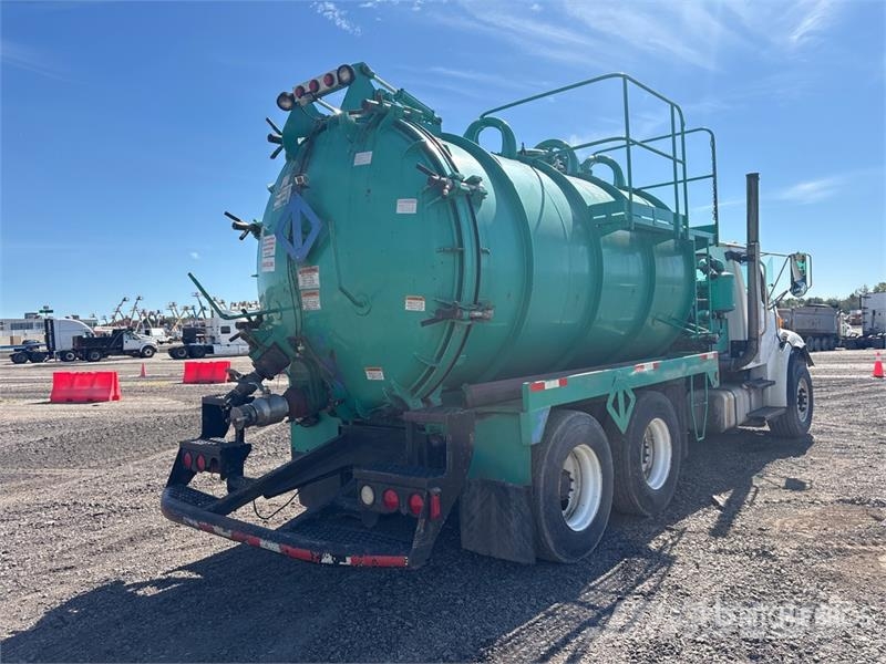 Sterling Presvac Systems on Sterling 360 6x4 Vacuum Tanker Vákuum teherautok