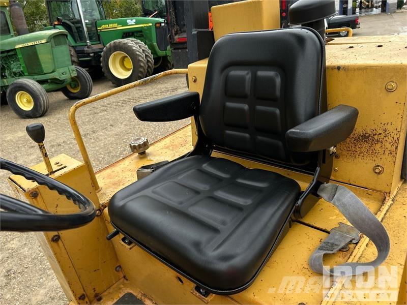 Stone PD43 Padfoot Drum Compactor 单轮压路机