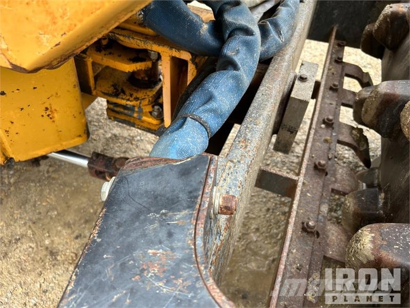 Stone PD43 Padfoot Drum Compactor 单轮压路机
