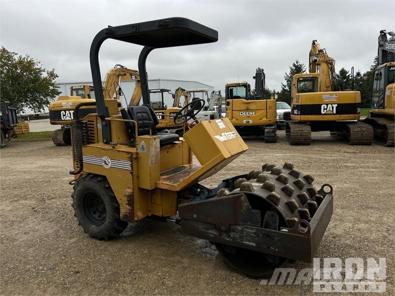 Stone PD43 Padfoot Drum Compactor 单轮压路机
