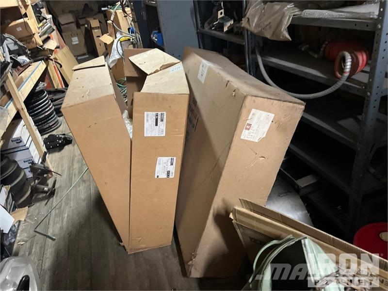 Stoughton 53 ft x 102 in Various Truck parts Van Trailer (In 박스 바디 트레일러