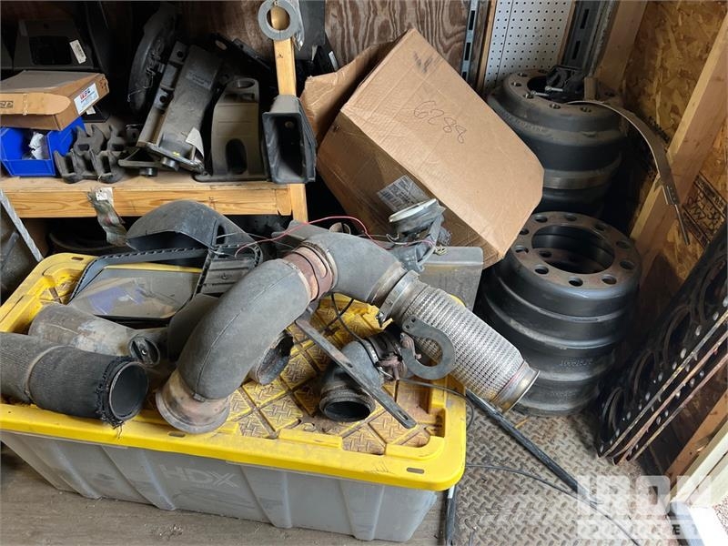 Stoughton 53 ft x 102 in Various Truck parts Van Trailer (In Cajas de remolque