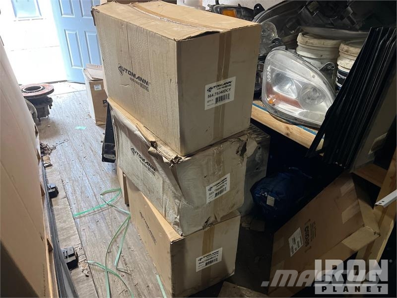 Stoughton 53 ft x 102 in Various Truck parts Van Trailer (In 박스 바디 트레일러