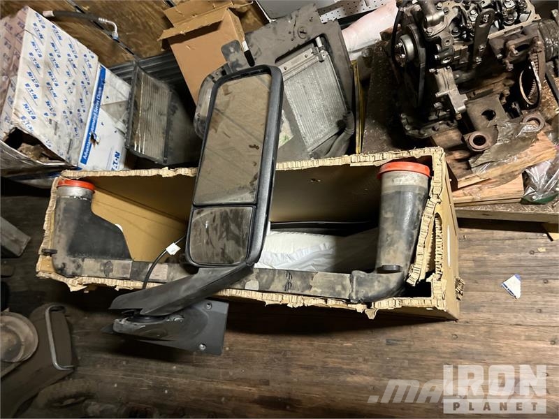 Stoughton 53 ft x 102 in Various Truck parts Van Trailer (In Cajas de remolque