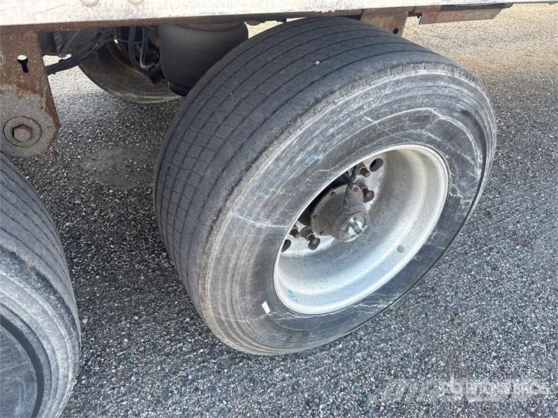Stoughton AVW-535T-S-C-AR Van Body Trailers