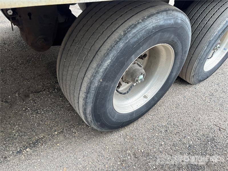 Stoughton AVW-535T-S-C-AR Van Body Trailers