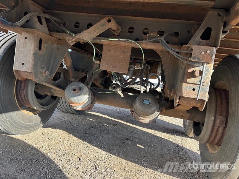 Stoughton AVW-535T-S-C-AR Van Body Trailers
