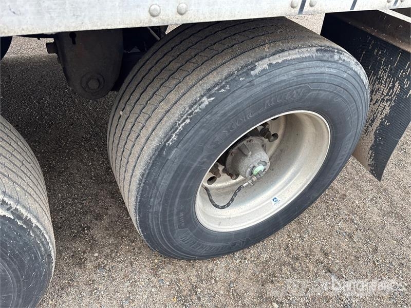 Stoughton AVW-535T-S-C-AR Van Body Trailers