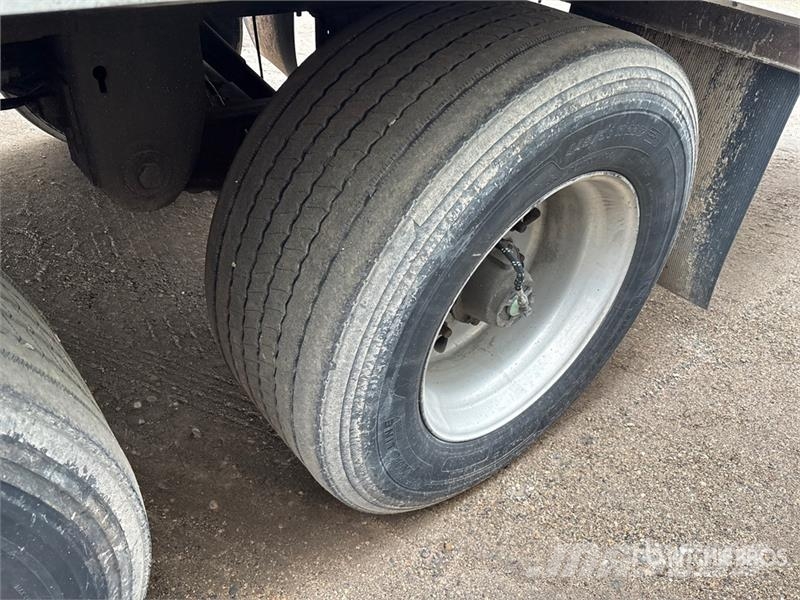 Stoughton AVW-535T-S-C-AR Van Body Trailers