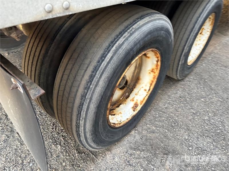 Stoughton AVW-535T-S-C-AR Van Body Trailers