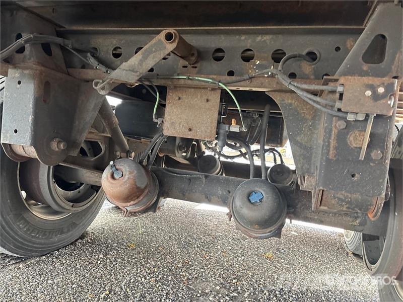 Stoughton AVW-535T-S-C-AR Van Body Trailers