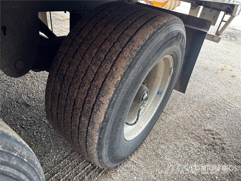 Stoughton AVW-535T-S-C-AR Van Body Trailers