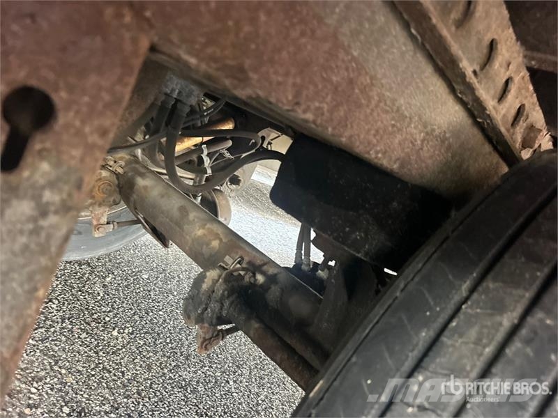 Stoughton AVW-535T-S-C-AR Przyczepy ze skrzynią zamkniętą