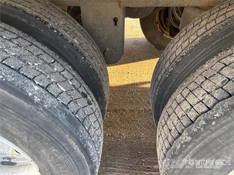 Stoughton AVW-535T-S-C-AR Прицепы-фургоны