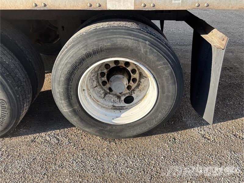 Stoughton AVW-535T-S-C-AR Прицепы-фургоны