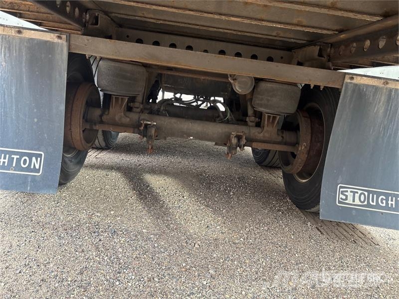 Stoughton AVW-535T-S-C-AR Van Body Trailers