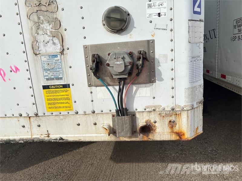 Stoughton AVW-535T-S-C-AR Прицепы-фургоны
