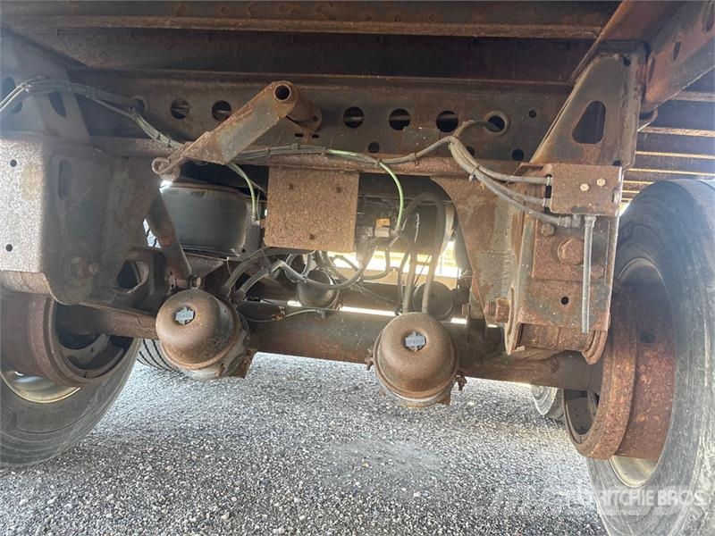 Stoughton AVW-535T-S-C-AR Van Body Trailers
