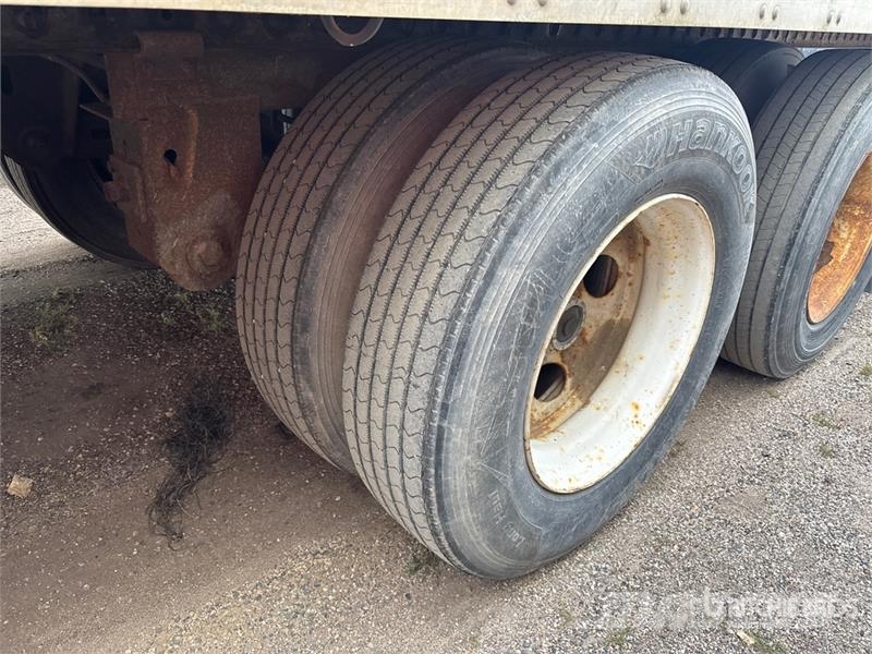 Stoughton AVW-535T-S-C-AR Прицепы-фургоны