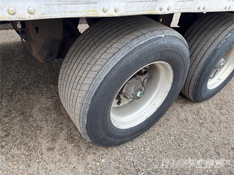 Stoughton AVW-535T-S-C-AR Van Body Trailers