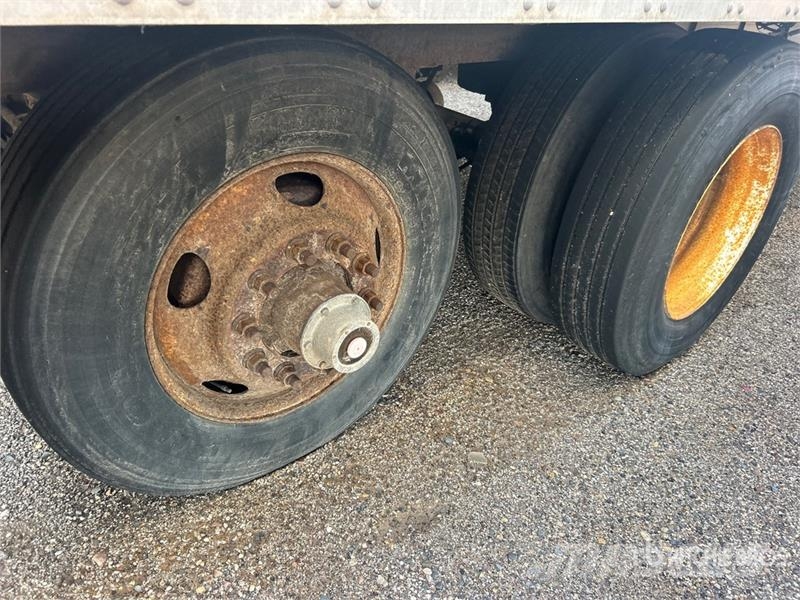 Stoughton AVW-535T-S-C-AR Przyczepy ze skrzynią zamkniętą