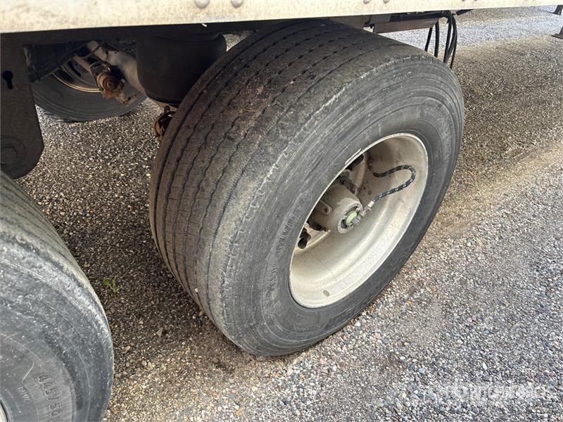 Stoughton AVW-535T-S-C-AR Van Body Trailers