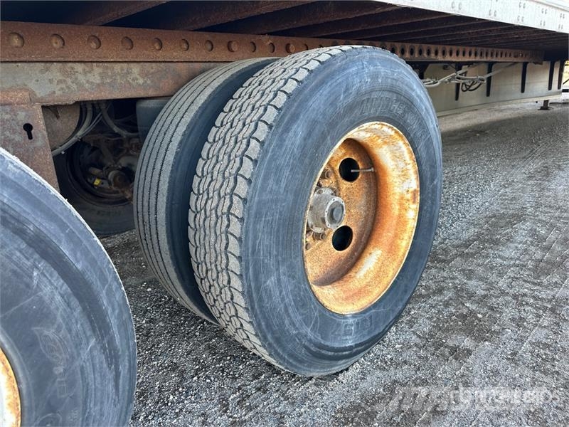 Stoughton AVW-53ST-S-C-AR 53 ft x 102 in T/A Van Trailer Van Body Trailers