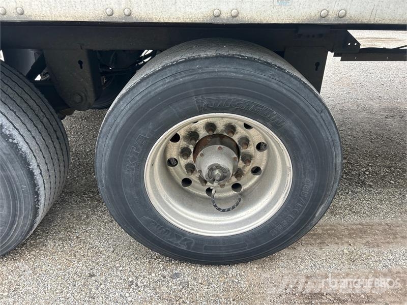 Stoughton AVXW-535T-S-C-AR 53 ft x 102 in T/A Van Trailer Box body trailers