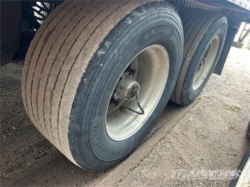 Stoughton AVXW-535T-S-C-AR 53 ft x 102 in T/A Van Trailer Sanduk prikolice