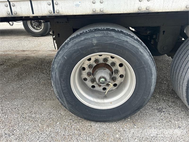 Stoughton AVXW-535T-S-C-AR 53 ft x 102 in T/A Van Trailer Box body trailers