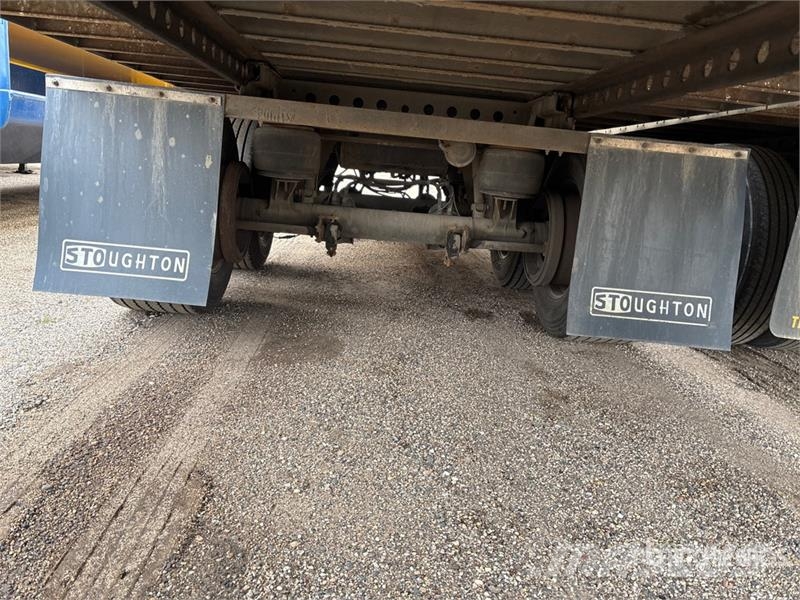 Stoughton AVXW-535T-S-C-AR 53 ft x 102 in T/A Van Trailer Furgons