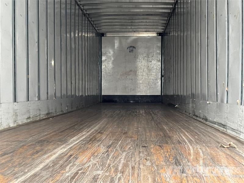 Stoughton AVXW-535T-S-C-AR 53 ft x 102 in T/A Van Trailer Furgons