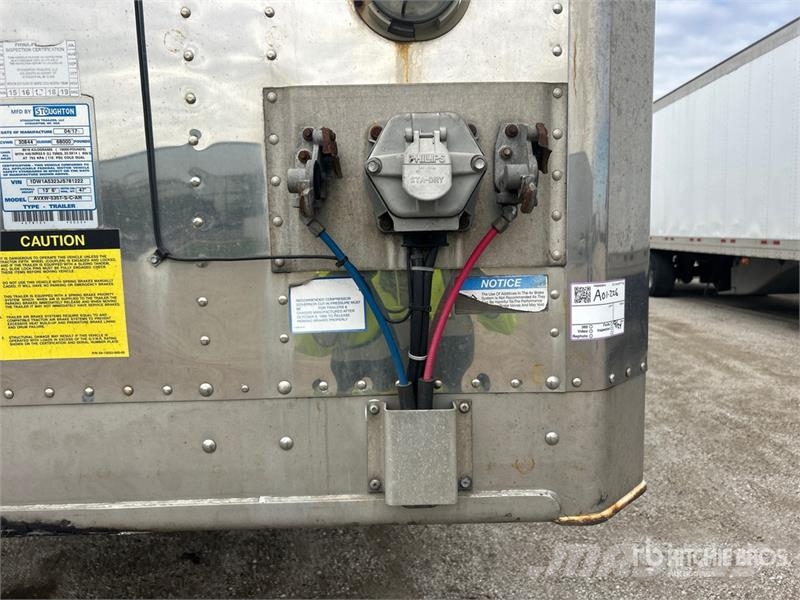 Stoughton AVXW-535T-S-C-AR 53 ft x 102 in T/A Van Trailer Box body trailers