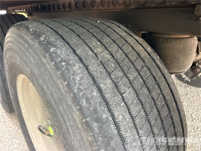 Stoughton AVXW-535T-S-C-AR 53 ft x 102 in T/A Van Trailer Причепи-фургони