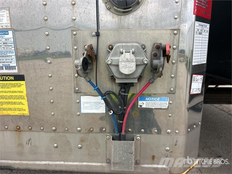 Stoughton AVXW-535T-S-C-AR 53 ft x 102 in T/A Van Trailer Причепи-фургони