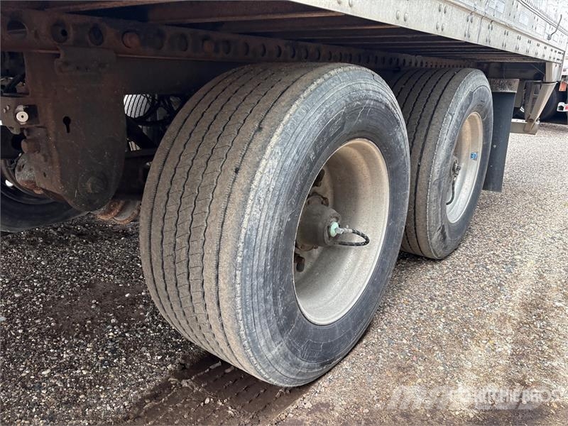 Stoughton AVXW-535T-S-C-AR 53 ft x 102 in T/A Van Trailer Van Body Trailers