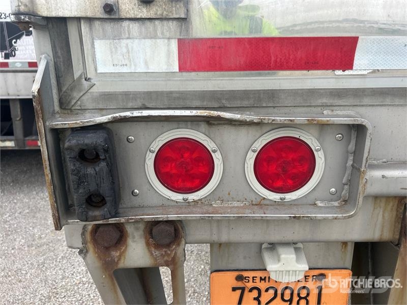 Stoughton AVXW-535T-S-C-AR 53 ft x 102 in T/A Van Trailer Van Body Trailers