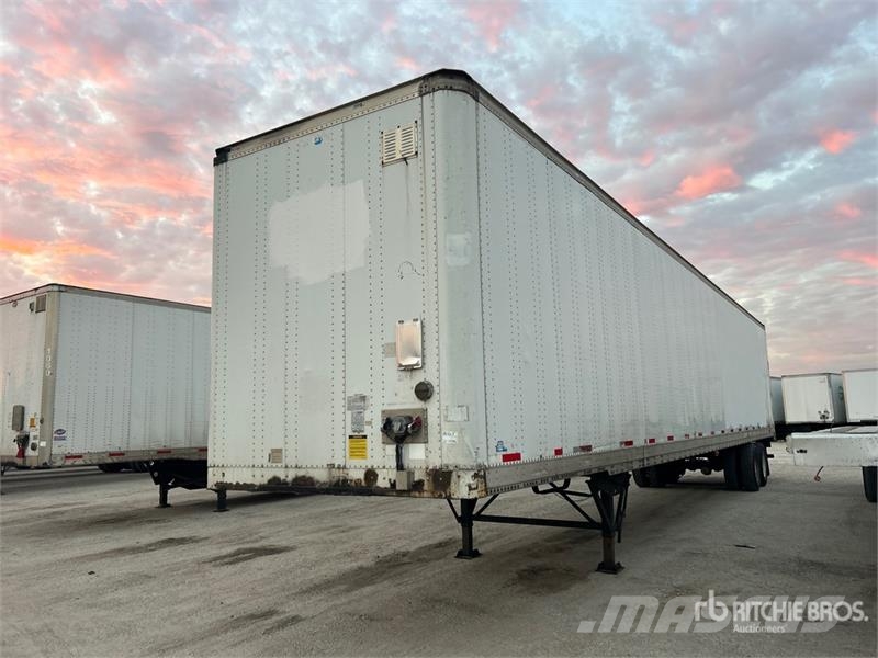 Stoughton AVXW-535T-S-C-AR 53 ft x 102 in T/A Van Trailer Ремаркета фургони