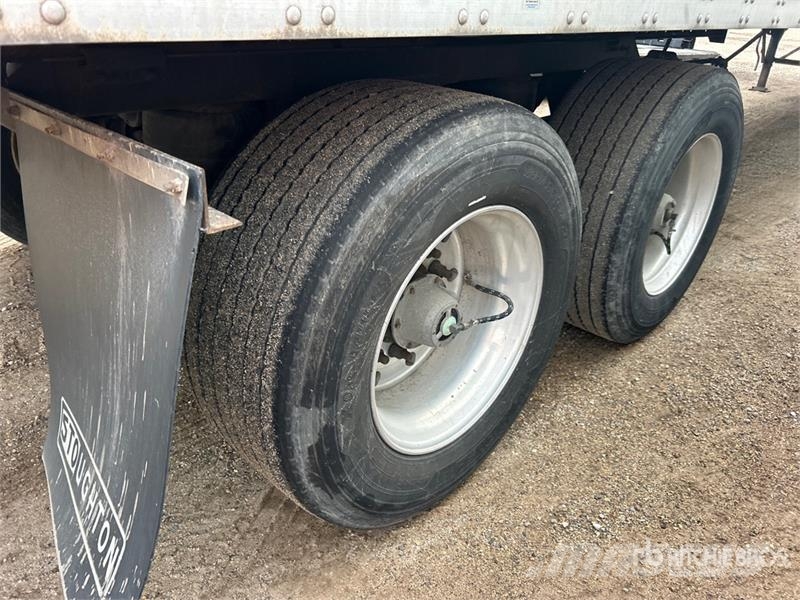 Stoughton AVXW-535T-S-C-AR 53 ft x 102 in T/A Van Trailer Box body trailers